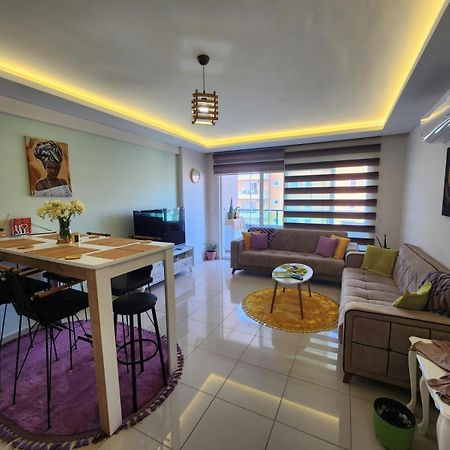 شقة Cozy Sea View Next To The Beach, In The Mid Of The Market, Saturday Bazar, Restaurants & Bars Etc, Alanya Mahmutlar! المظهر الخارجي الصورة