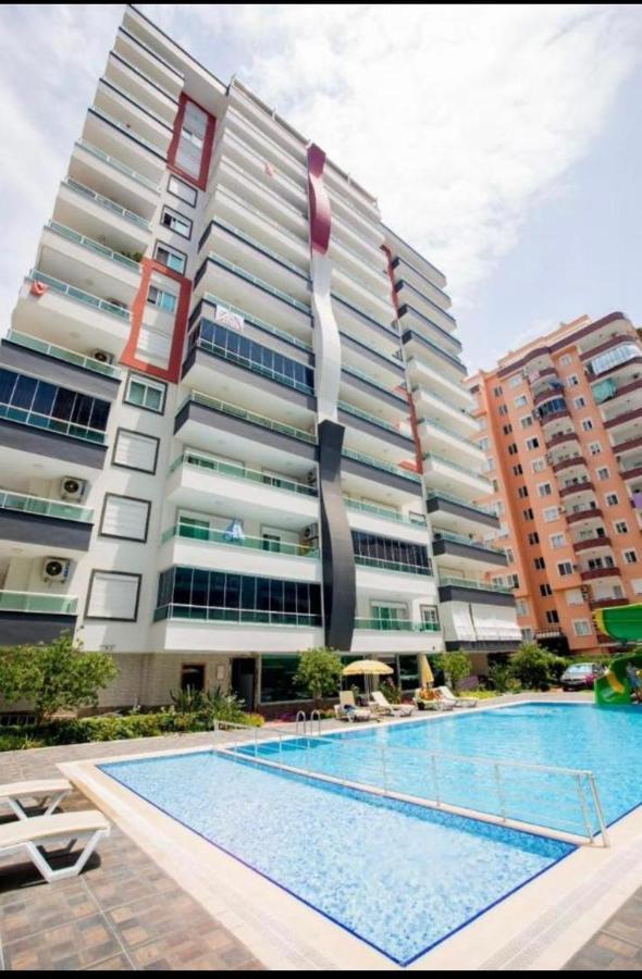 شقة Cozy Sea View Next To The Beach, In The Mid Of The Market, Saturday Bazar, Restaurants & Bars Etc, Alanya Mahmutlar! المظهر الخارجي الصورة